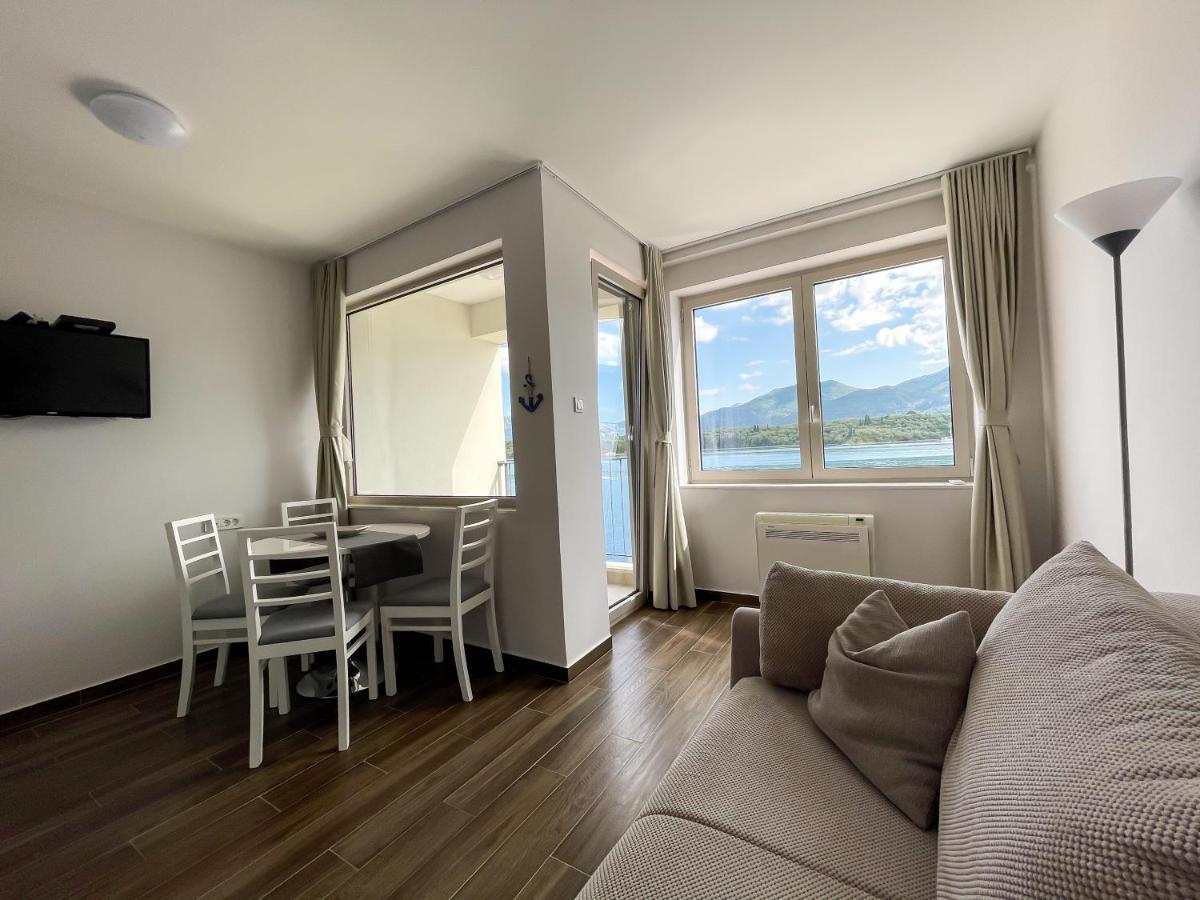 Apartments Maestral تيفات المظهر الخارجي الصورة