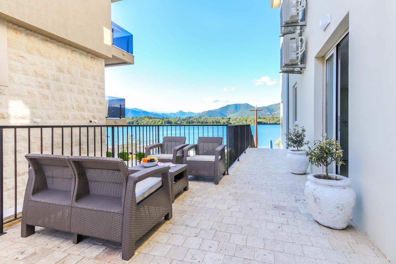 Apartments Maestral تيفات المظهر الخارجي الصورة